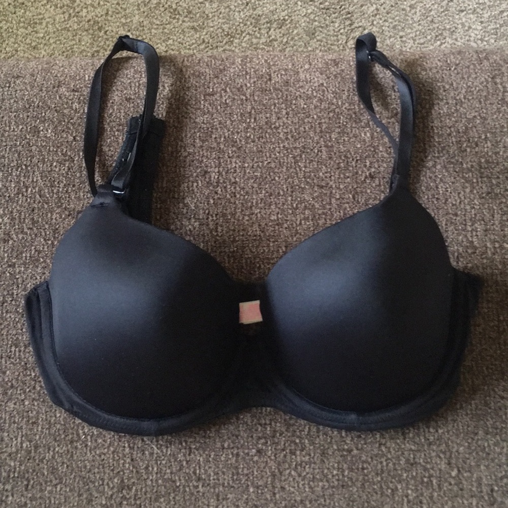 Wear Everywhere Lightly Lined VS PINK Bra
